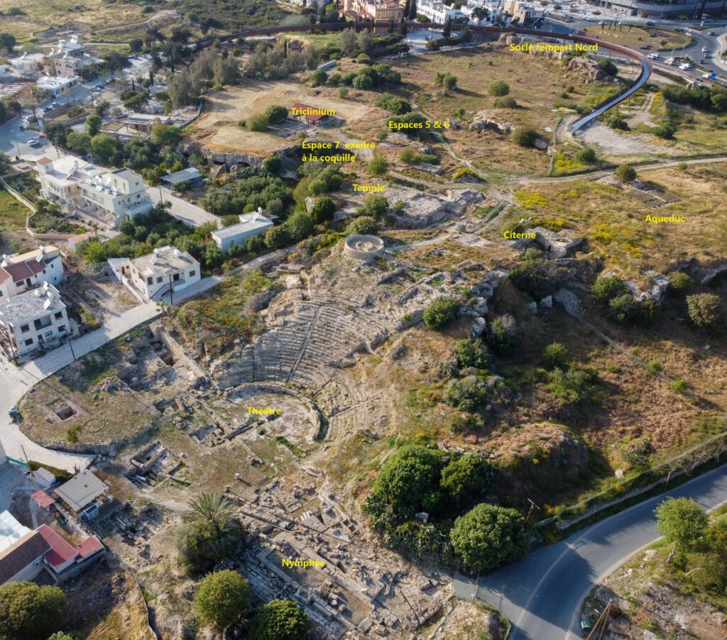 View of Fabrika hill from the south, with identification of the remains. Photo: Th. Kosti.