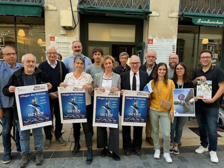 Press conference for the fête de la science 2024 at the Chez Françoise café in Avignon, with the café des sciences 