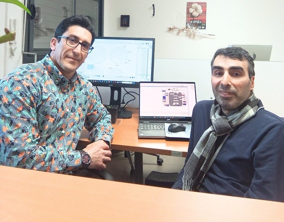 Habib MotieGhader (left) Seyed Mehdi JAZAYERI (right)