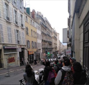 étudiants CMI durabilité des territoires dans les rue de marseille